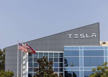 Is Tesla’s Era of Dominance Coming to an End? What Experts Say