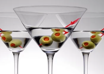 Scrapping the state’s liquor license law makes economic sense