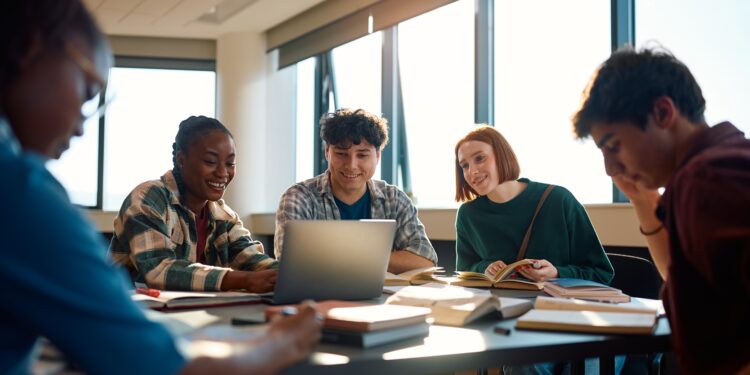 The Future of Work: Inside BU’s New MBA Course Preparing Students for a Changing World 